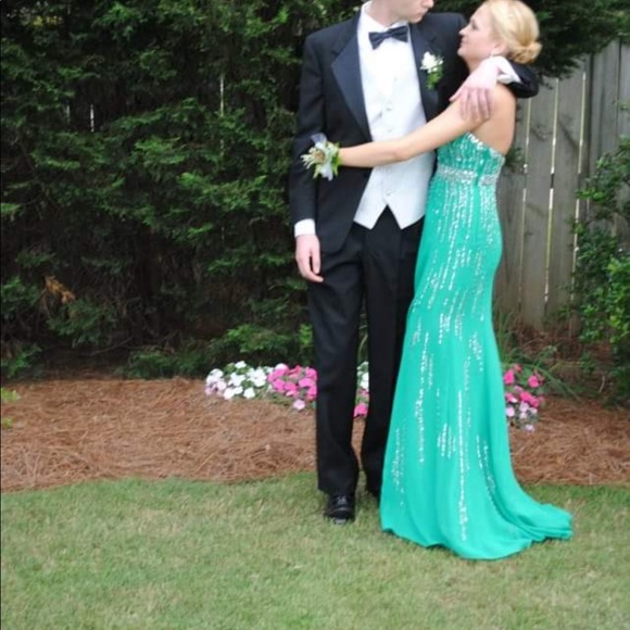 Prom dress/evening gown - Picture 4 of 4
